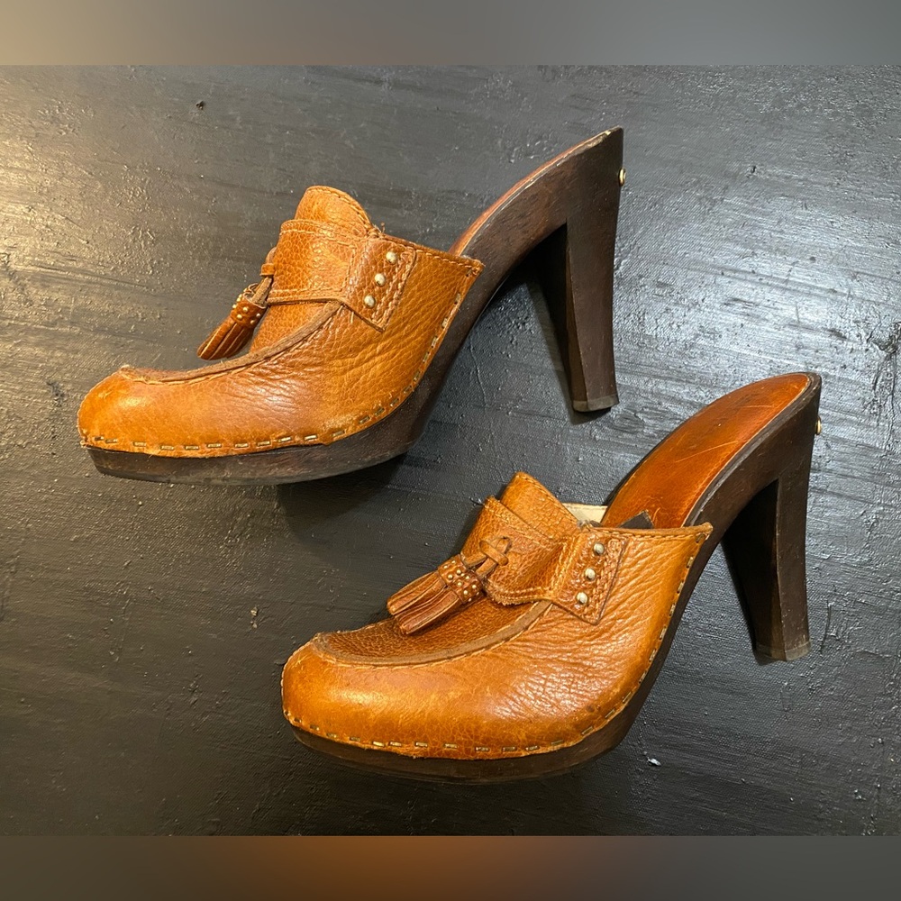 Michael Kors: Mules with tassels (I)